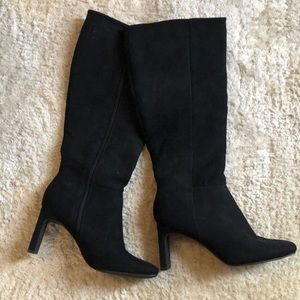 Black boots